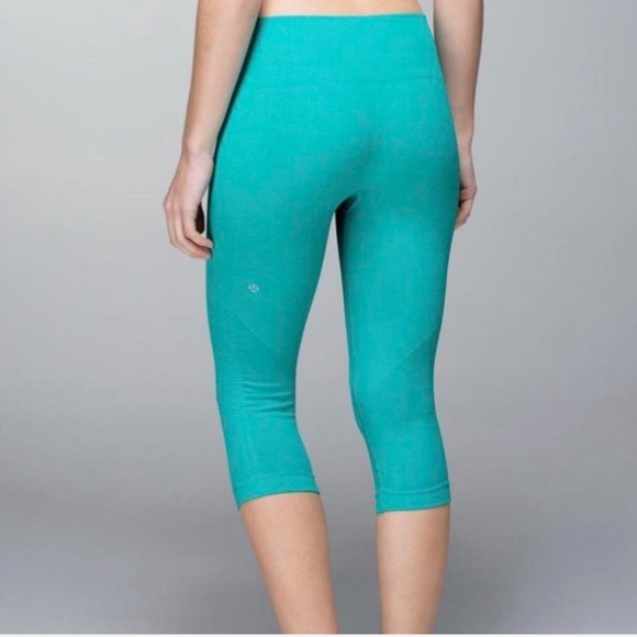 Lululemon Athletica Turquoise Leggings - Picture 1 of 4